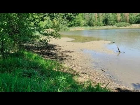 Emergenza siccità, il Lago Azzurro quasi completamente prosciugato