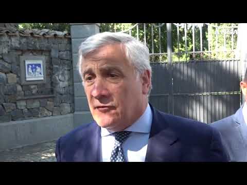 Governo, Tajani: “Pronti a sostenere Draghi ma senza M5s”