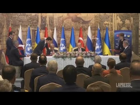 Ucraina, firmato a Istanbul l’accordo sull’esportazione del grano