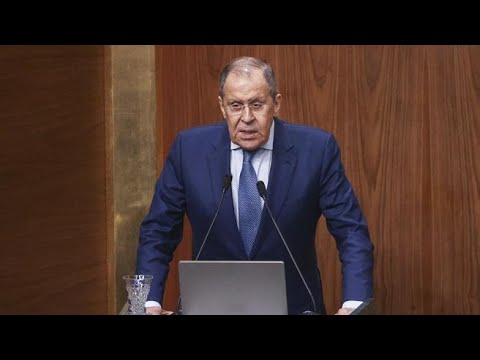 Lavrov: «Aiuteremo gli ucraini a sbarazzarsi del regime di Zelensky»