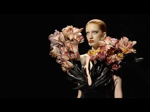 Schiaparelli | Haute Couture Fall Winter 2022/2023 | Full Show
