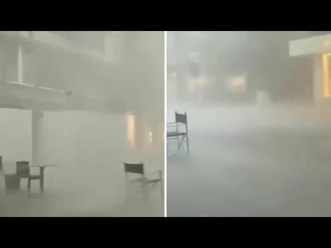 Maltempo a Bari, forti raffiche di vento: volano sedie e tavolini dei bar