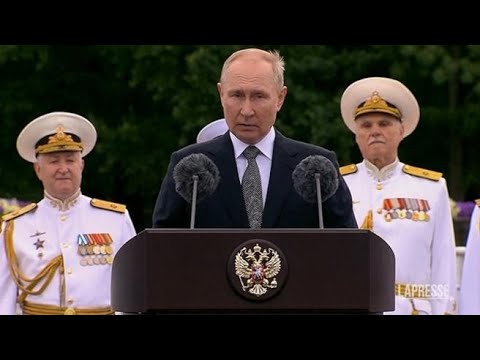 Russia, Putin: «Nei prossimi mesi la Marina avrà i missili ipersonici Tsirkon»