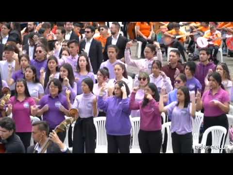 Con 16.000 musicisti a Bogotà il più grande concerto al mondo