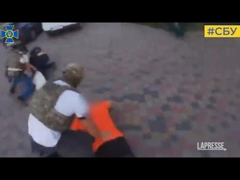 Ucraina, 007 sventano attentato a ministro Difesa: l’arresto dei due presunti responsabili