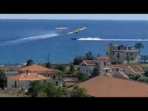 Albenga, il video del motoscafo che taglia la strada al Canadair