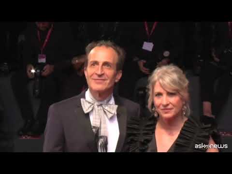 Venezia 79, Alejandro Inarritu sul red carpet con la famiglia