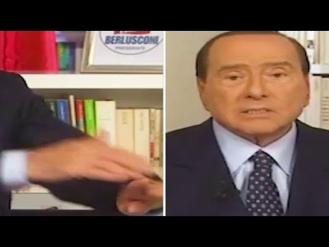 Berlusconi ammazza una mosca, il video del fuorionda su Tik Tok