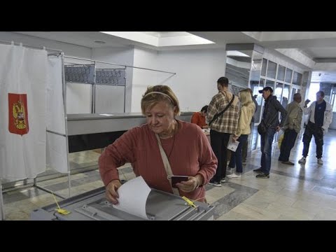 Prime votazioni per il referendum nel Donetsk, il capo della regione: «Oggi si fa la storia»
