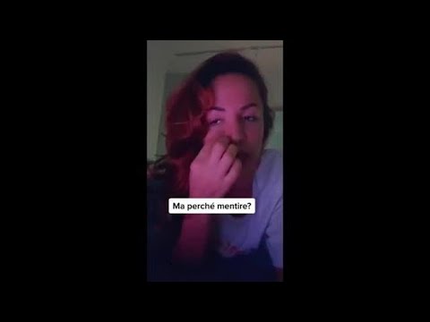 Andrea Delogu , il video denuncia: «Rifiutati dalla trattoria perché in tuta»