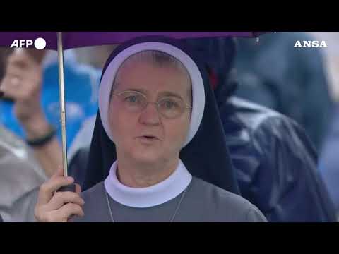 Beatificazione di Luciani, Bergoglio: “Col sorriso trasmise la bonta’ del Signore”