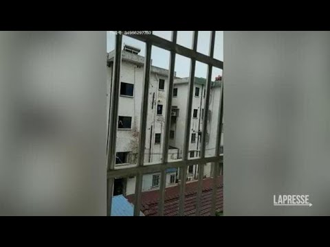 In Cina milioni in lockdown, gli ordini impartiti dai droni: «Restate nelle vostre case»