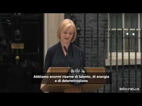 GB, premier Liz Truss: “Insieme possiamo uscire dalla tempesta”