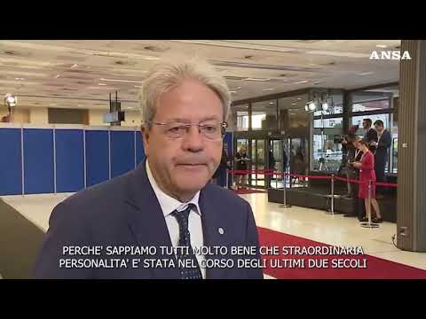 Regina, Gentiloni: “Condoglianze a tutti i britannici”