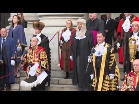 Inno e Hip, hip, hurrah per Carlo III nella City di Londra