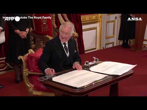 Carlo, convincenti e apprezzate le prime uscite del nuovo re