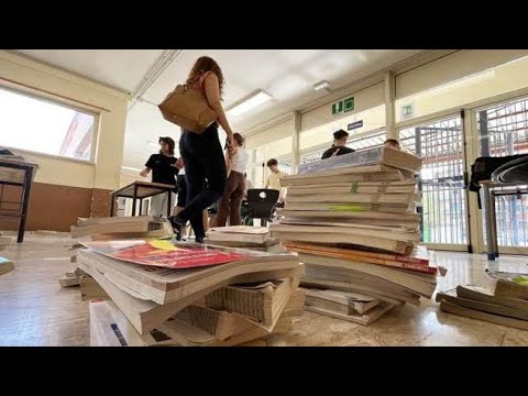 Caro-libri, al liceo Nomentano il mercatino organizzato dagli studenti: «Così aiutiamo le…