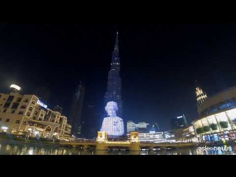 Elisabetta II proiettata anche sul Burj Khalifa di Dubai