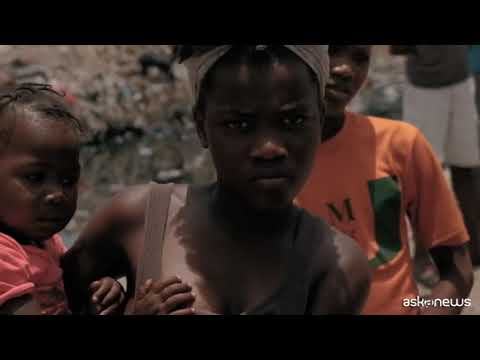 La lotta alla povertà negli scatti di Guindani per Banca Generali