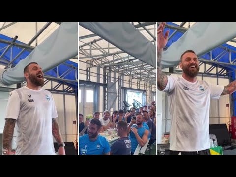 Daniele De Rossi canta davanti ai giocatori della Spal e lo show diventa virale