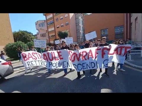 Sapienza, la protesta degli universitari a Villa Mirafiori:«Vogliamo più aule»