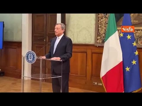 Draghi saluta la stampa: «E’ stata un’esperienza straordinaria»