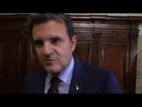 Centinaio e il ministero dell’Agricoltura svanito: «Un poco mi spiace, ora tutti a lavorare in…