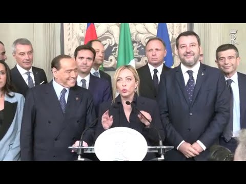 Meloni dopo l’incontro con Mattarella: «Abbiamo indicato la sottoscritta per formare il nuovo…