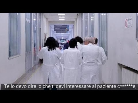 «Stupidi, camerieri, cogl..». Gli insulti della professoressa agli specializzandi