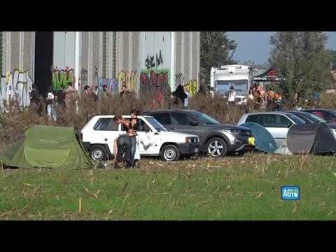 Modena, 3mila persone al rave illegale: Piantedosi ordina lo sgombero