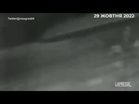 Crimea, Kiev diffonde i video dei droni che hanno attaccato le navi russe
