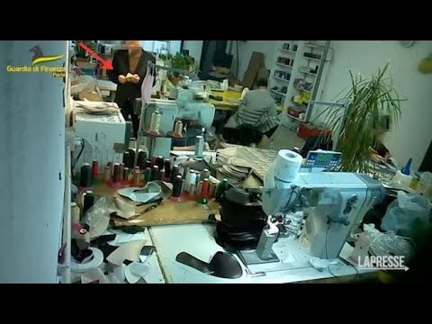 Come schiavi: operai cinesi costretti a lavorare 15 ore, 7 giorni su 7. Tre arresti in…