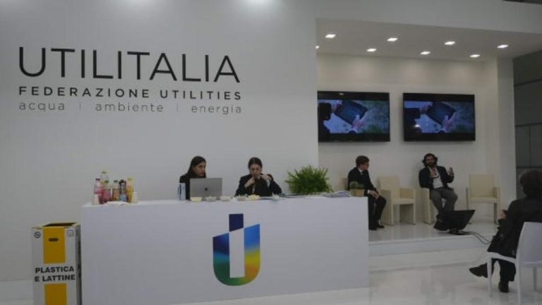 Utilitalia “Servono impianti per smaltire i fanghi di depurazione”