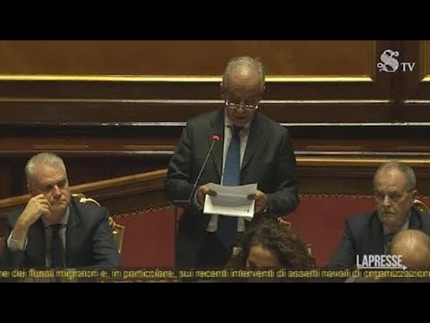 Migranti, Piantedosi: «Centri di accoglienza verso saturazione»
