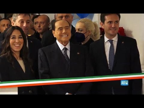 Manovra, Berlusconi: «Nostra idea produrrà un milione di posti di lavoro»