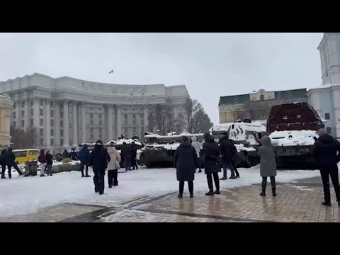 Ancore neve Kiev, la proposta del governo contro  il freddo: «Trasferirsi all’estero fino alla…