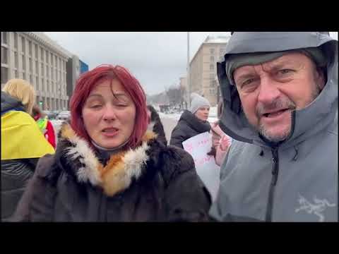 La protesta delle mogli dei soldati ucraini prigionieri dei russi
