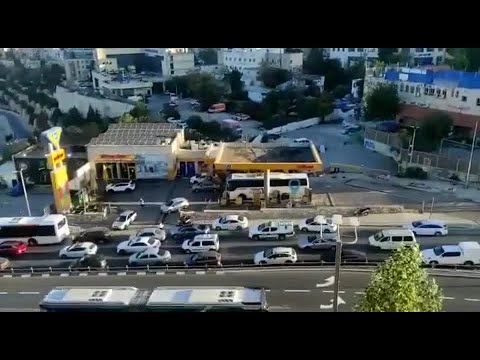 Esplode un ordigno a Gerusalemme, risuonano le sirene delle ambulanze nella zona occidentale…