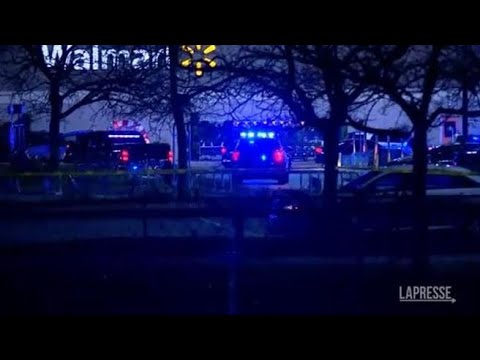Sparatoria in un supermercato in Virginia: sul posto decine di auto della polizia e ambulanze