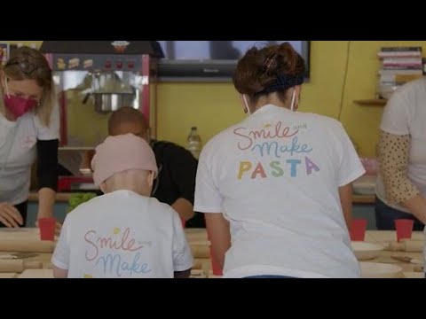 «Ventisei anni fa ero una paziente, oggi porto la magia della pasta ai bambini dell’Oncologia»