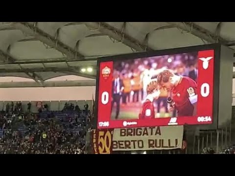 Francesco Totti, ecco l’omaggio al figlio Cristian durante il derby allo Stadio Olimpico