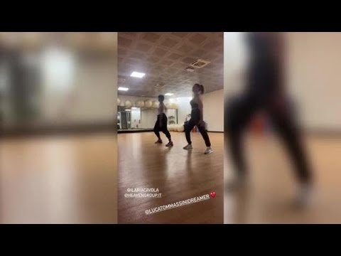Alessia Marcuzzi, su Instagram le prove delle coreografie della trasmissione Boomerissima