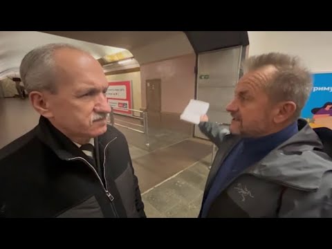 Dentro la metropolitana di Kiev, il guardiano: «Qui ci sono ancora le protezioni antiatomiche»
