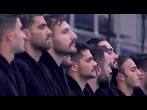 La Nazionale di pallanuoto iraniana non canta l’inno: si allarga la protesta contro il regime di…