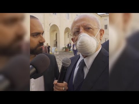 De Luca e il pranzo con Renzi: «Mi offrì una ribollita insipida, io invece una mozzarella. E se…