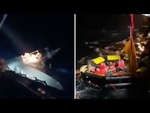 Thailandia, la nave militare si capovolge nel mare in tempesta: più di trenta dispersi