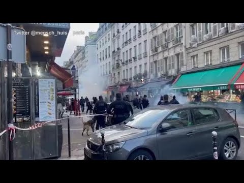 Parigi, scontri tra manifestanti curdi e polizia sul luogo della sparatoria
