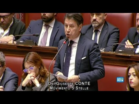 Manovra, Conte: «Applausi dai falchi Ue, il vostro slogan non è “siamo pronti” ma “proni”»