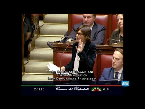 Battibecco in Aula Serracchiani-Fontana, poi l’affondo sulla manovra: «Aiuta gli evasori e…