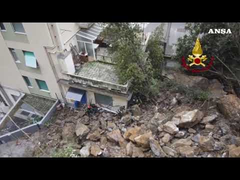 Frana su palazzine a Genova, oltre 40 famiglie sfollate
